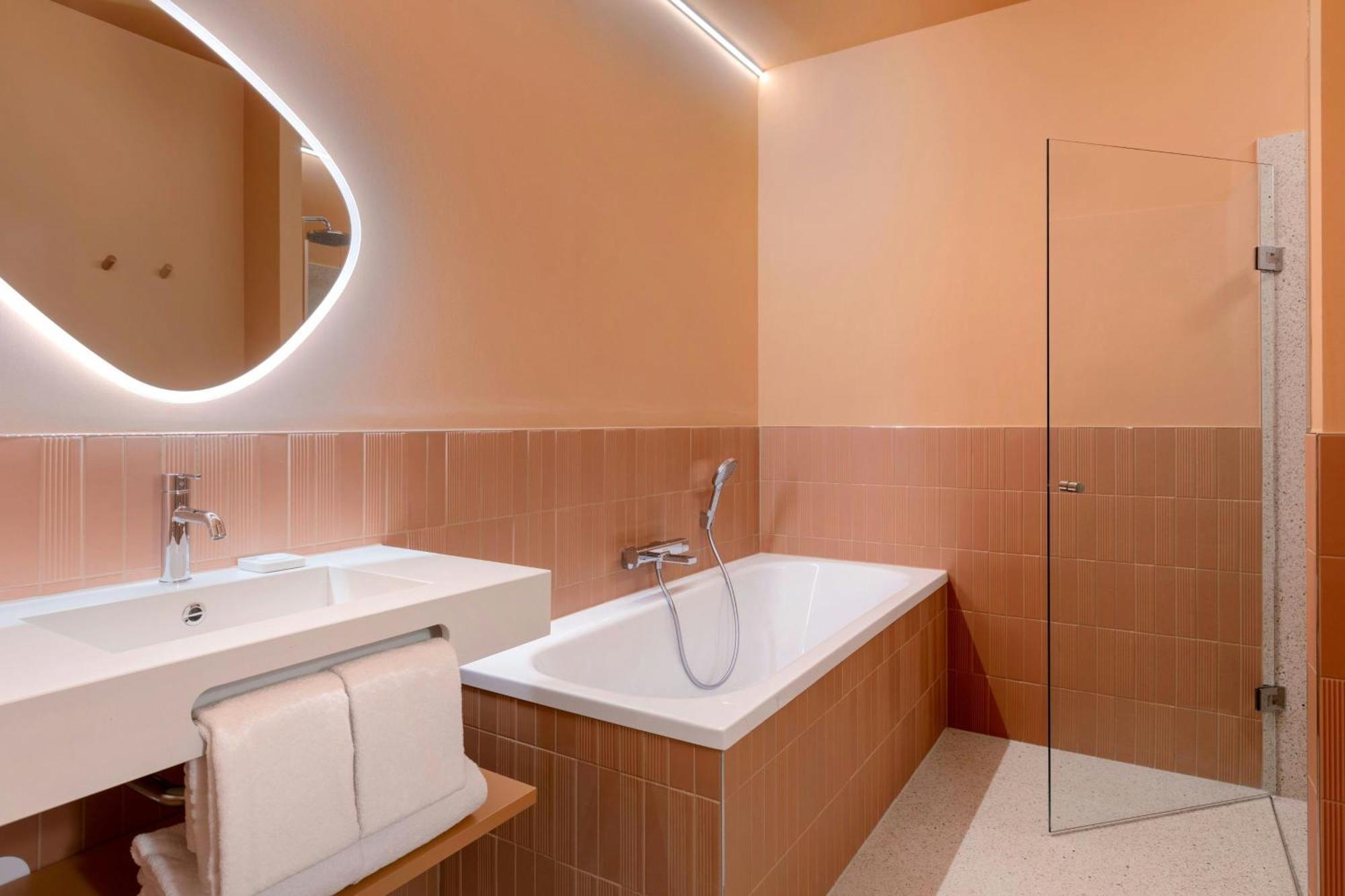 The Rebyl, Nijmegen, A Tribute Portfolio Hotel Экстерьер фото