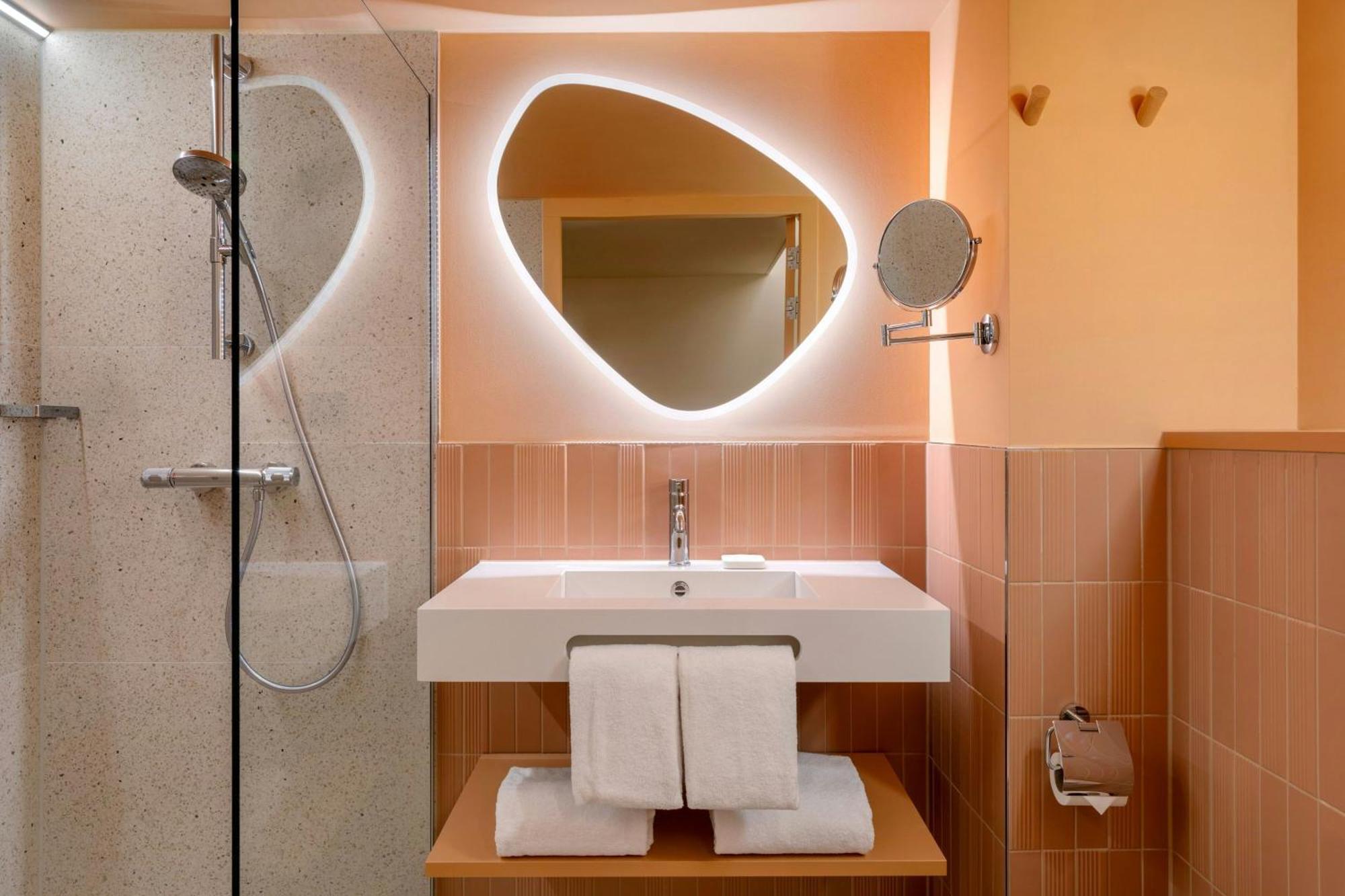 The Rebyl, Nijmegen, A Tribute Portfolio Hotel Экстерьер фото